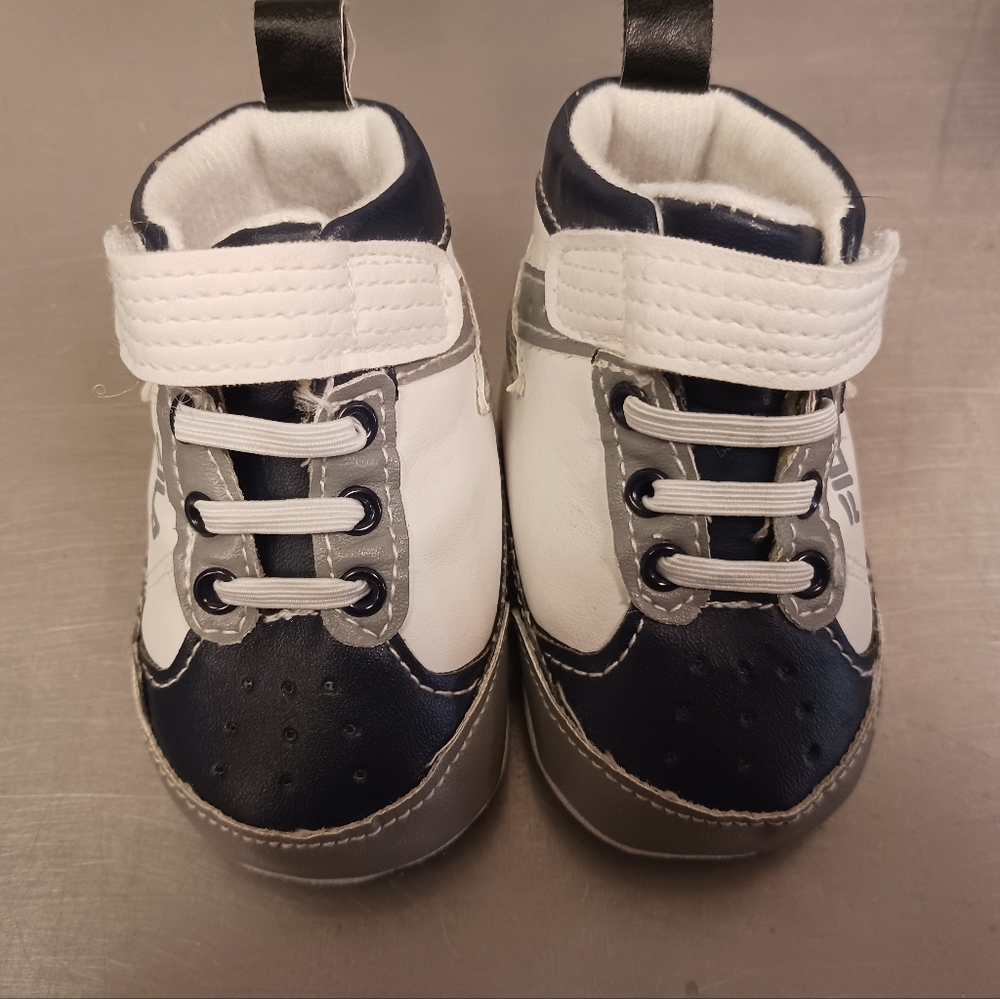 Fila crib soft sneakers